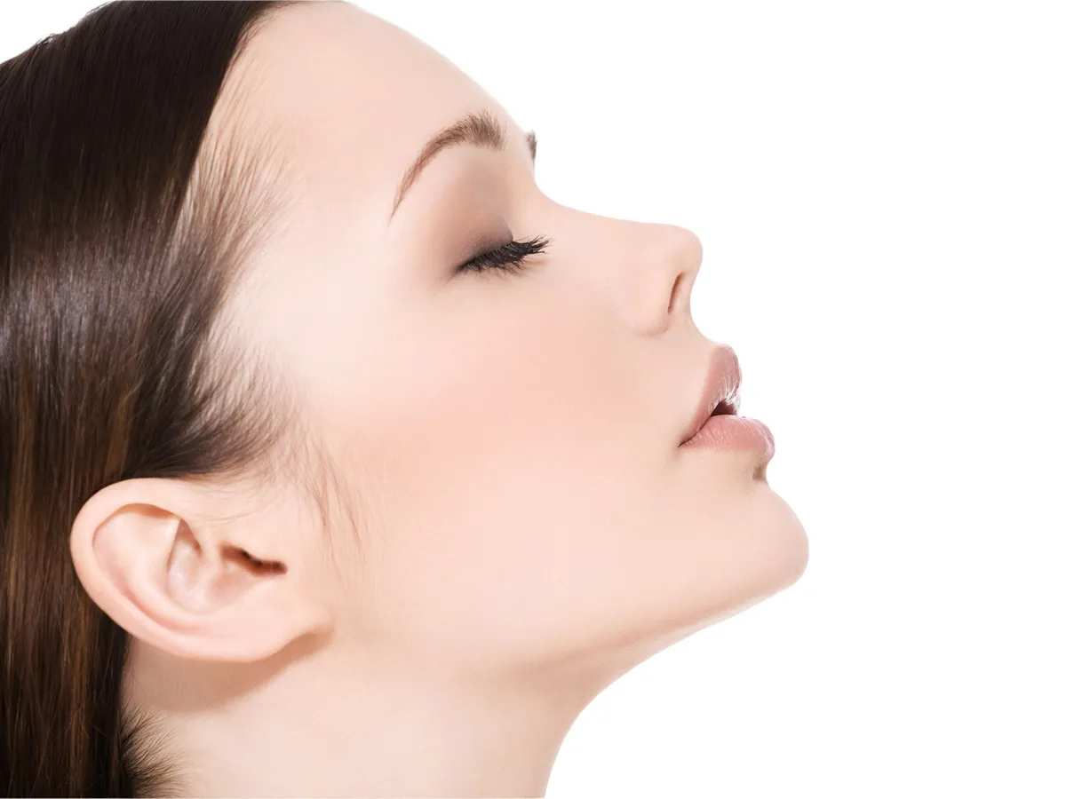 Burun estetiği (Rinoplasti) - Görsel 1